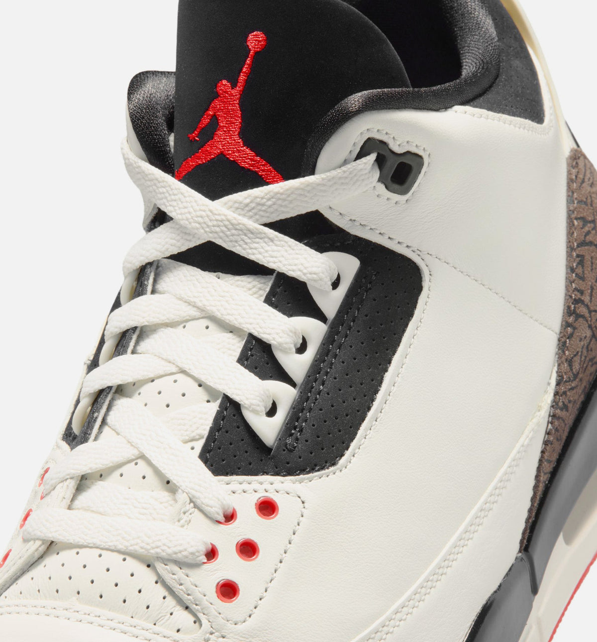 Air Jordan 3 Retro Sail & University Red – Men's Lifestyle Sneaker (Sail / Black / University Red / Pale Ivory)