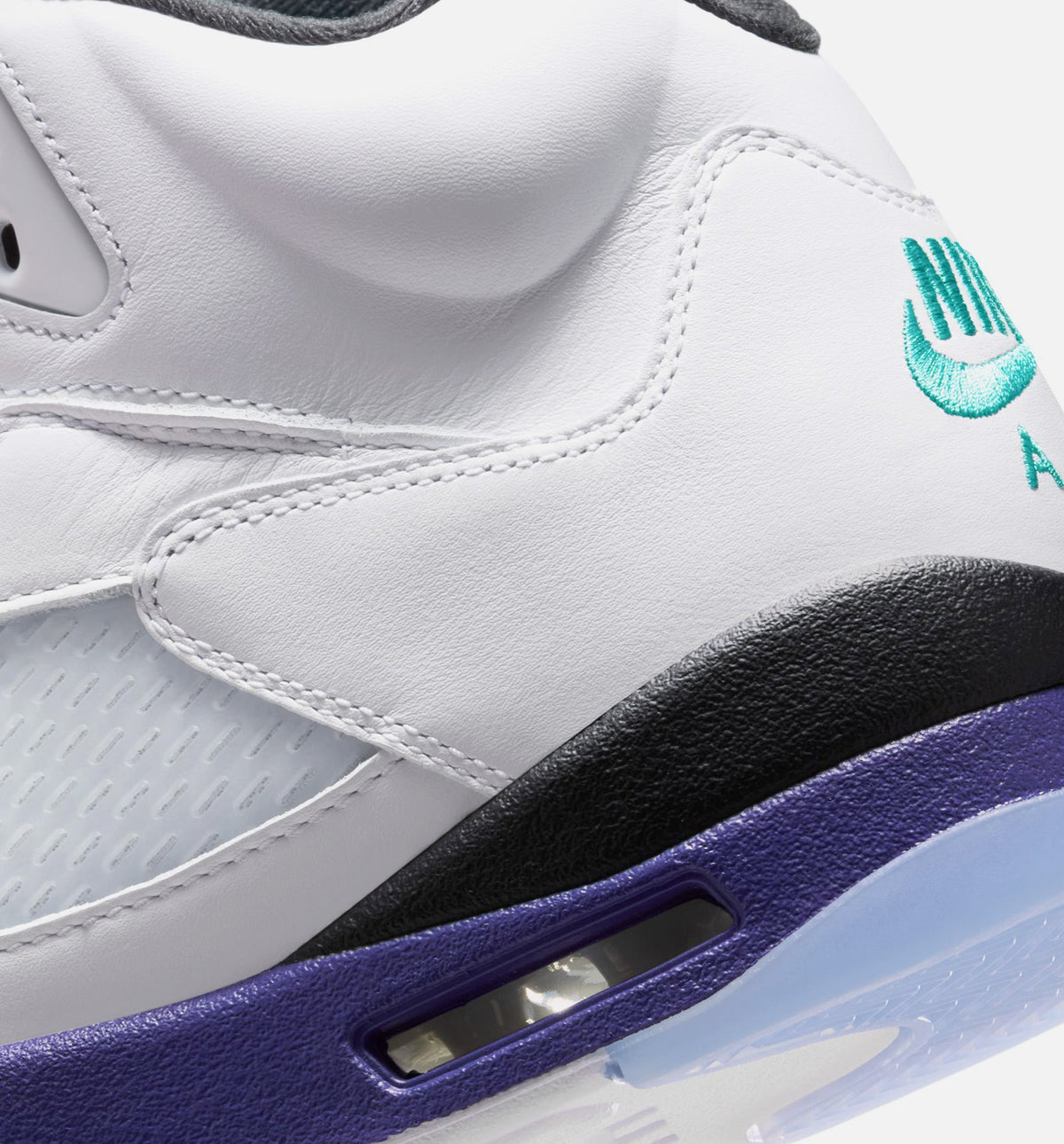 Air Jordan 5 Retro Grape – Men's Lifestyle Sneaker (White / New Emerald / Grape Ice / Black)