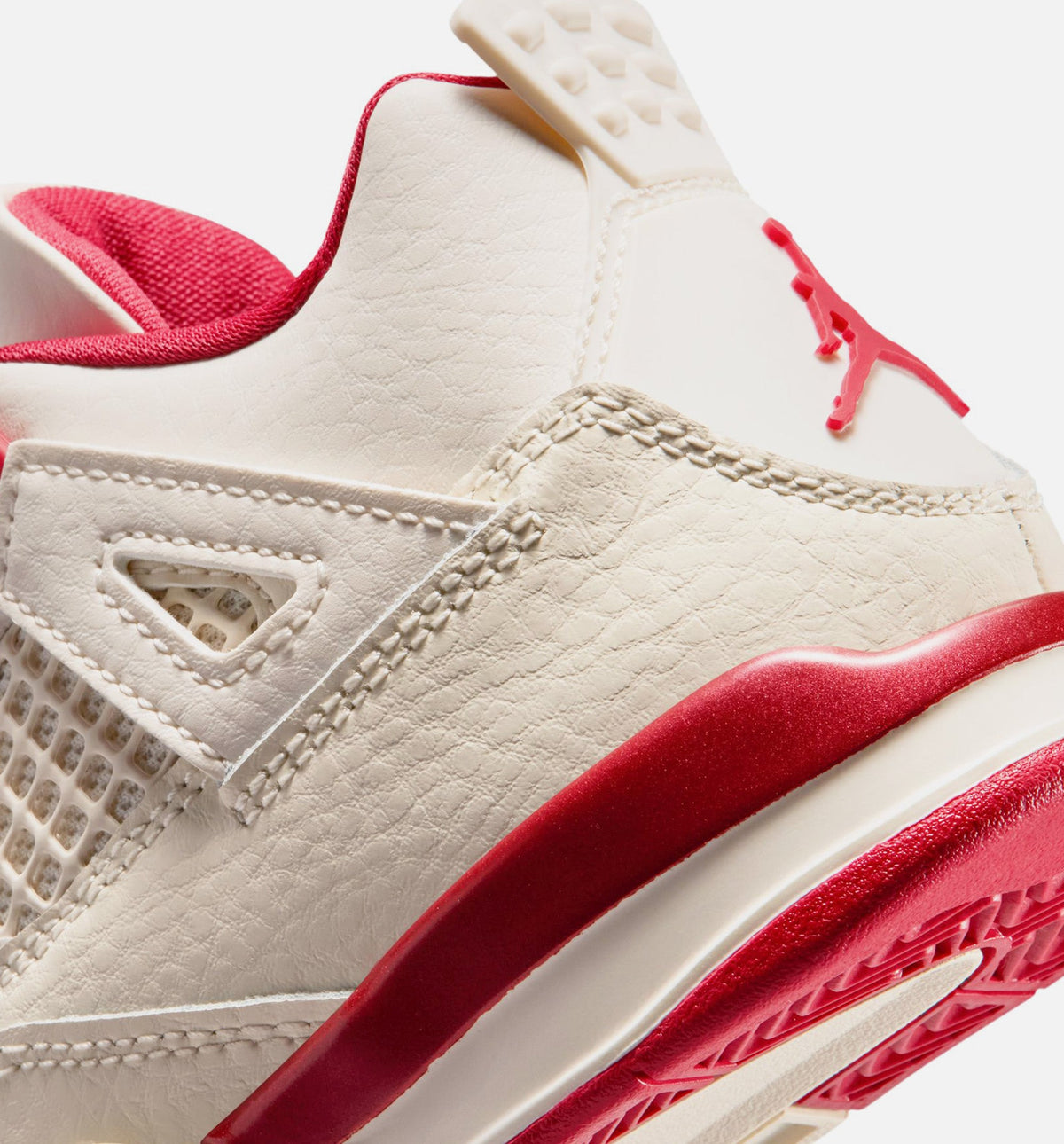 Air Jordan 4 Retro Valentine’s Day – Preschool Lifestyle Sneaker (Pale Ivory / Sierra Red / Tough Red)