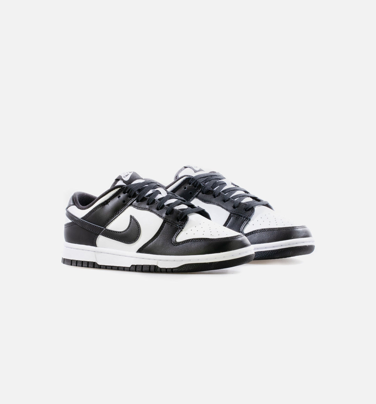 Dunk Low – Men's Lifestyle Sneaker (Black / White)