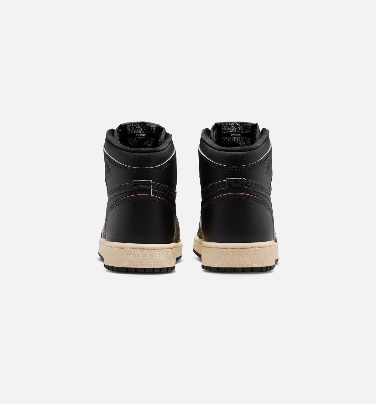 Air Jordan 1 Retro High OG – Grade School Lifestyle Sneaker (Black / Muslin)