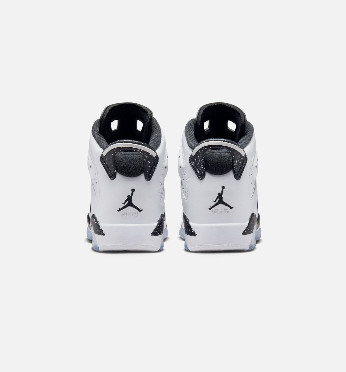 Air Jordan 6 Retro Black and White – Grade School Lifestyle Sneaker (Black / White)