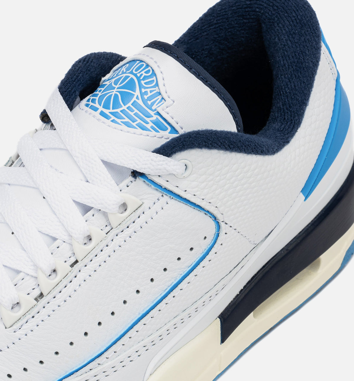 Air Jordan 23 – Men's Lifestyle Sneaker (White / University Blue / Midnight Navy)