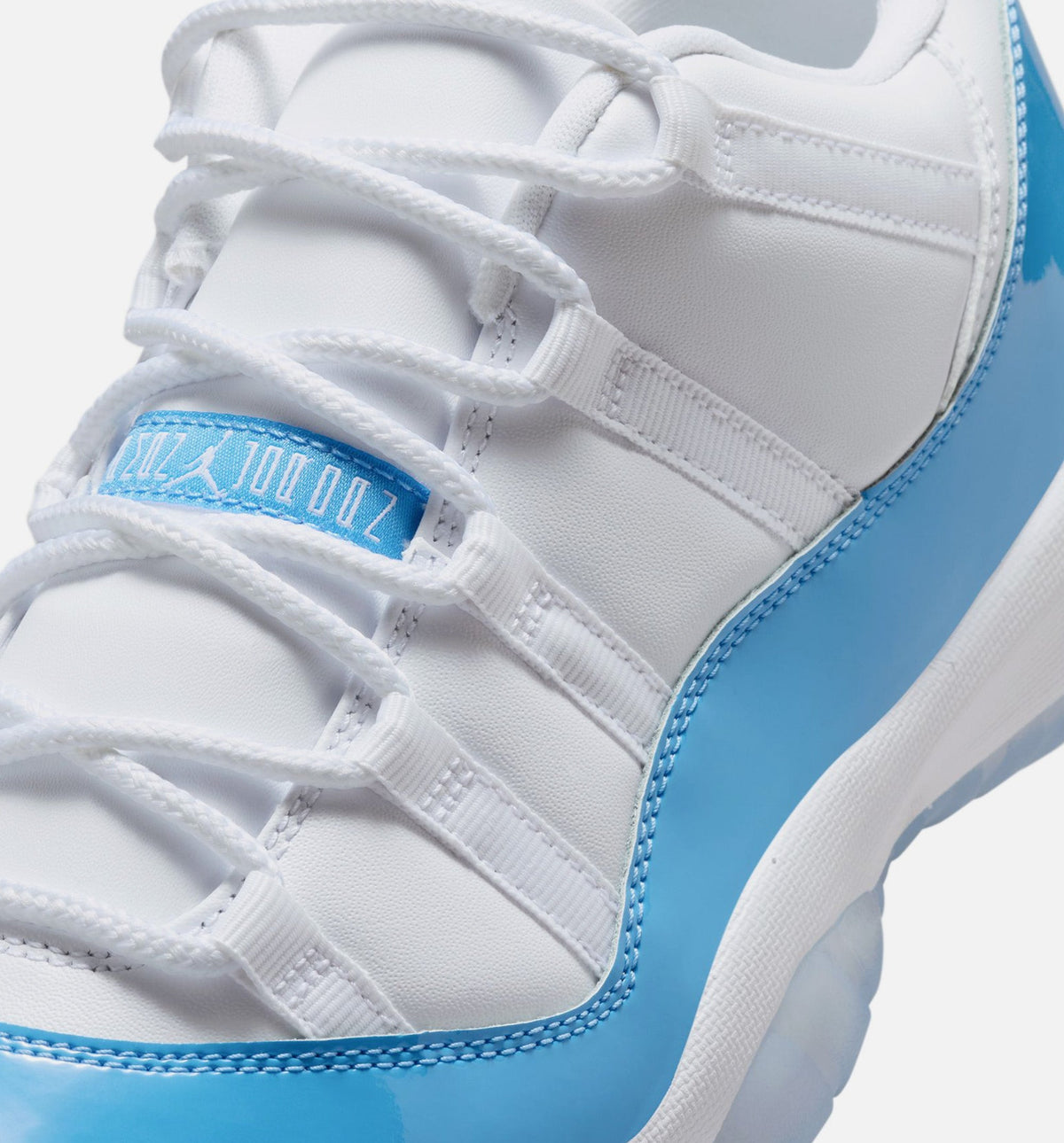 Air Jordan 11 Retro Low University Blue – Men's Lifestyle Sneaker (White / University Blue / Black)