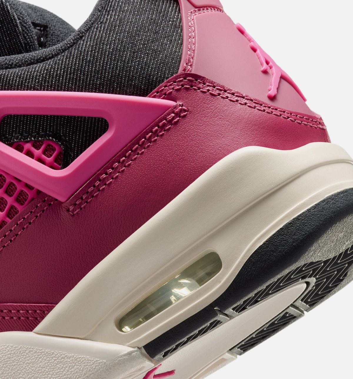 Air Jordan 4 Retro She’s a Star – Grade School Lifestyle Sneaker (Sweet Beet / Desert Pink / Off Noir / Chalk)