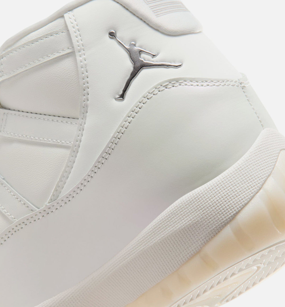 Air Jordan 11 Retro Pearl – Women's Lifestyle Sneaker (Sail / Pearl Grey / White / Metallic Silver)