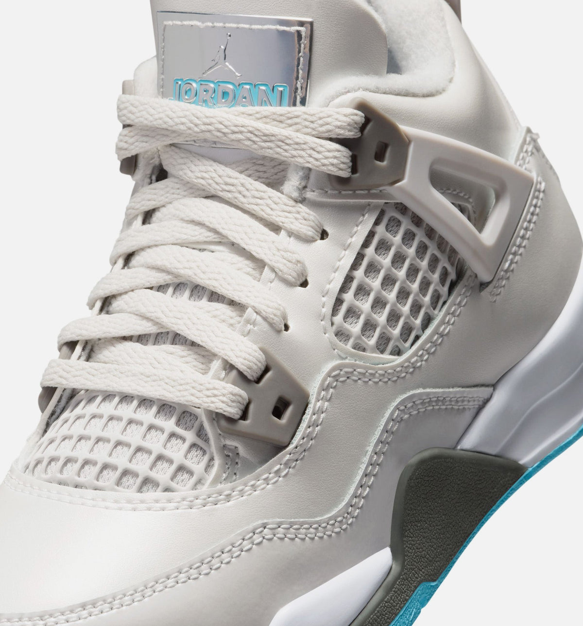 Air Jordan 4 Retro Blue Chill – Preschool Lifestyle Sneaker (Photon Dust / Blue Chill / Flat Pewter / Blue Tint)