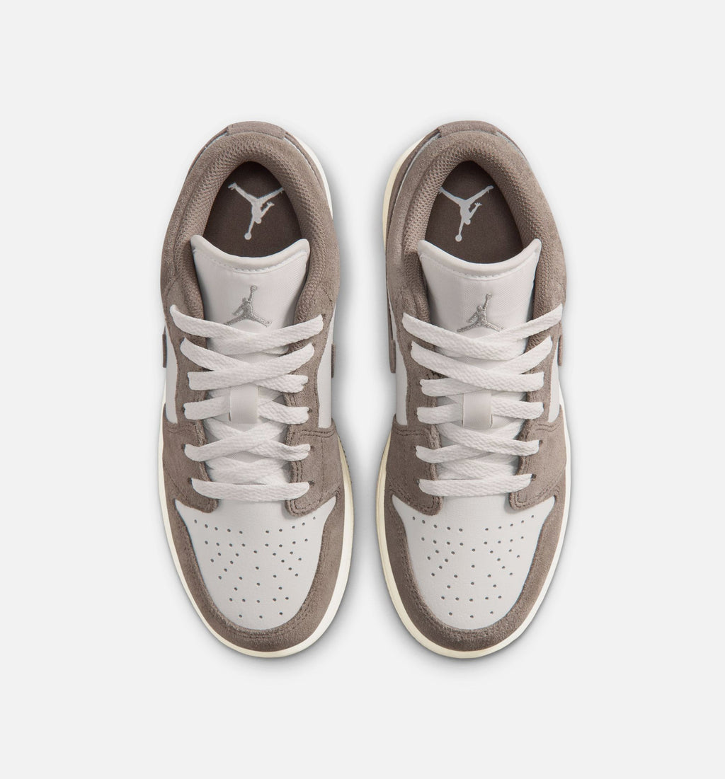 Air Jordan 1 Low – Grade School Lifestyle Sneaker (Olive Grey)