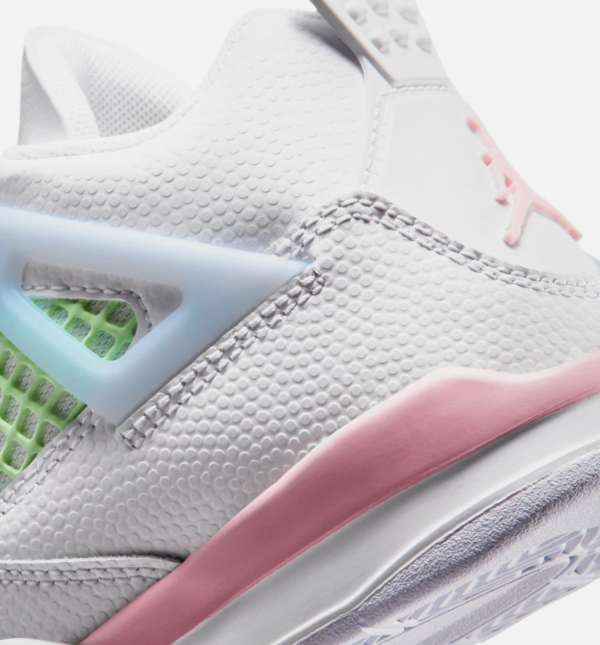 Air Jordan 4 Retro Medium Soft Pink – Preschool Lifestyle Sneaker (White / Medium Soft Pink / Half Blue)