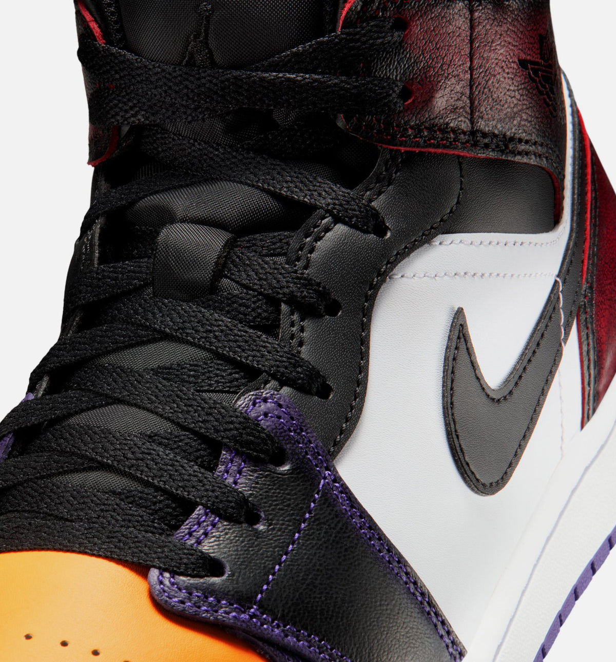 Air Jordan 1 Mid SE – Men's Lifestyle Sneaker (True Red / White / Court Purple / Black)