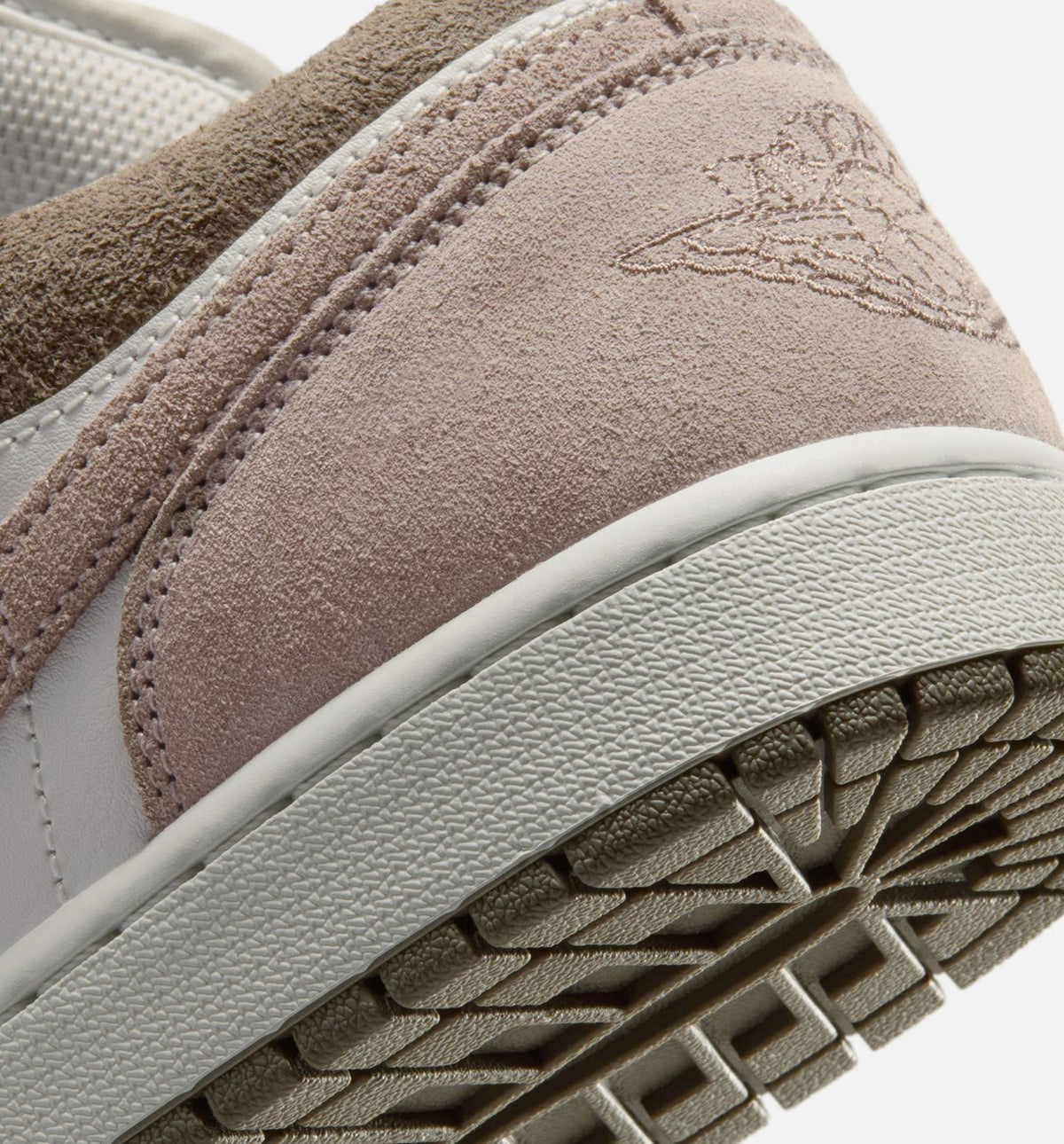 Air Jordan 1 Low – Men's Lifestyle Sneaker (Olive Grey / Enigma Stone)
