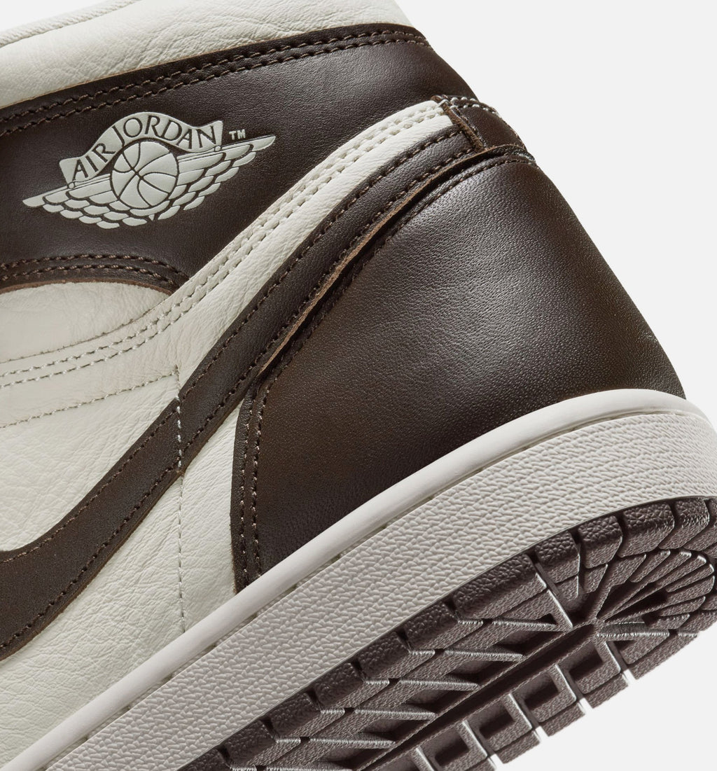 Air Jordan 1 Retro High OG – Women's Lifestyle Sneaker (Baroque Brown / Light Madder Root)
