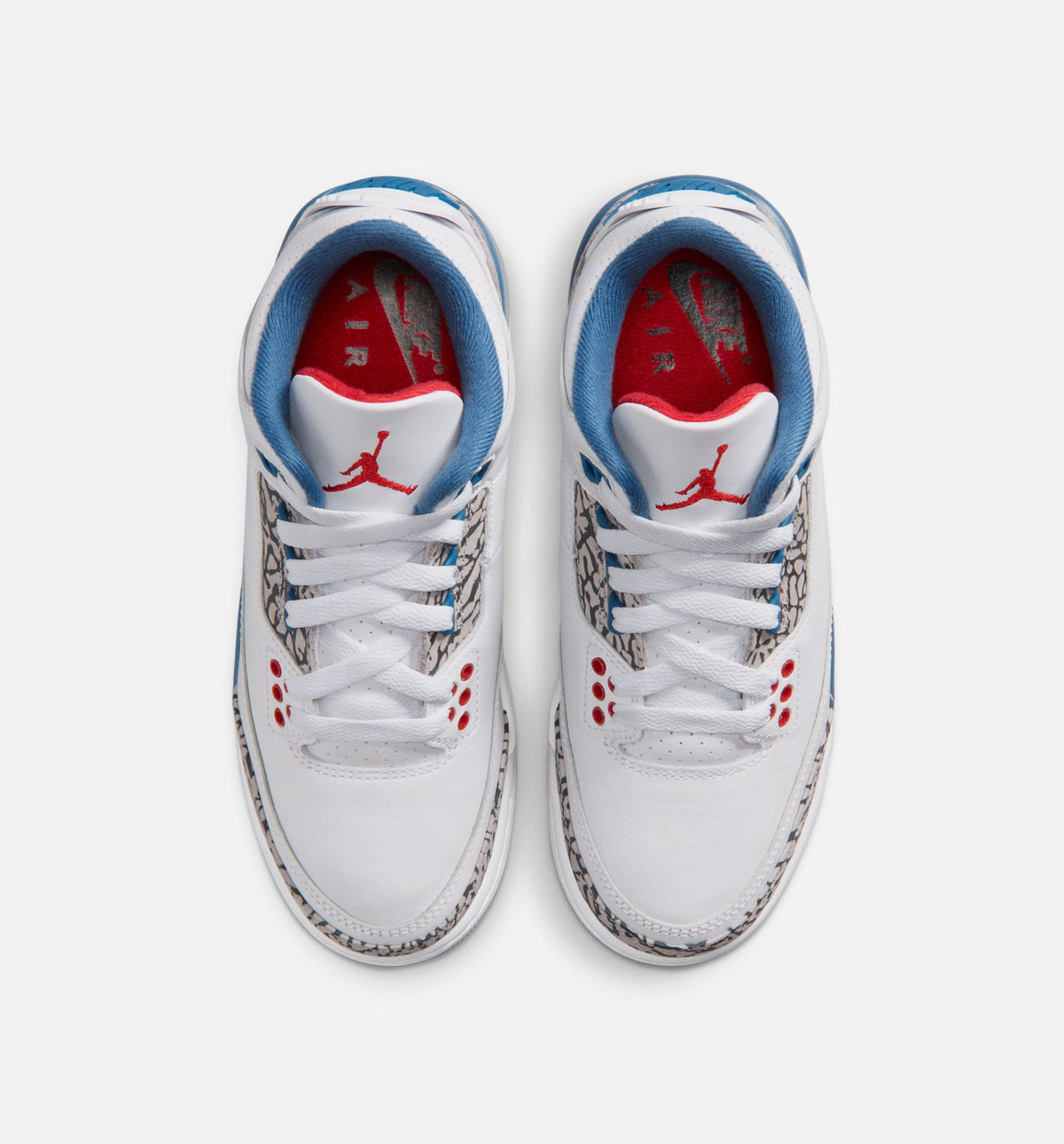 Air Jordan 3 Retro OG True Blue – Grade School Lifestyle Sneaker (White / Fire Red / True Blue)