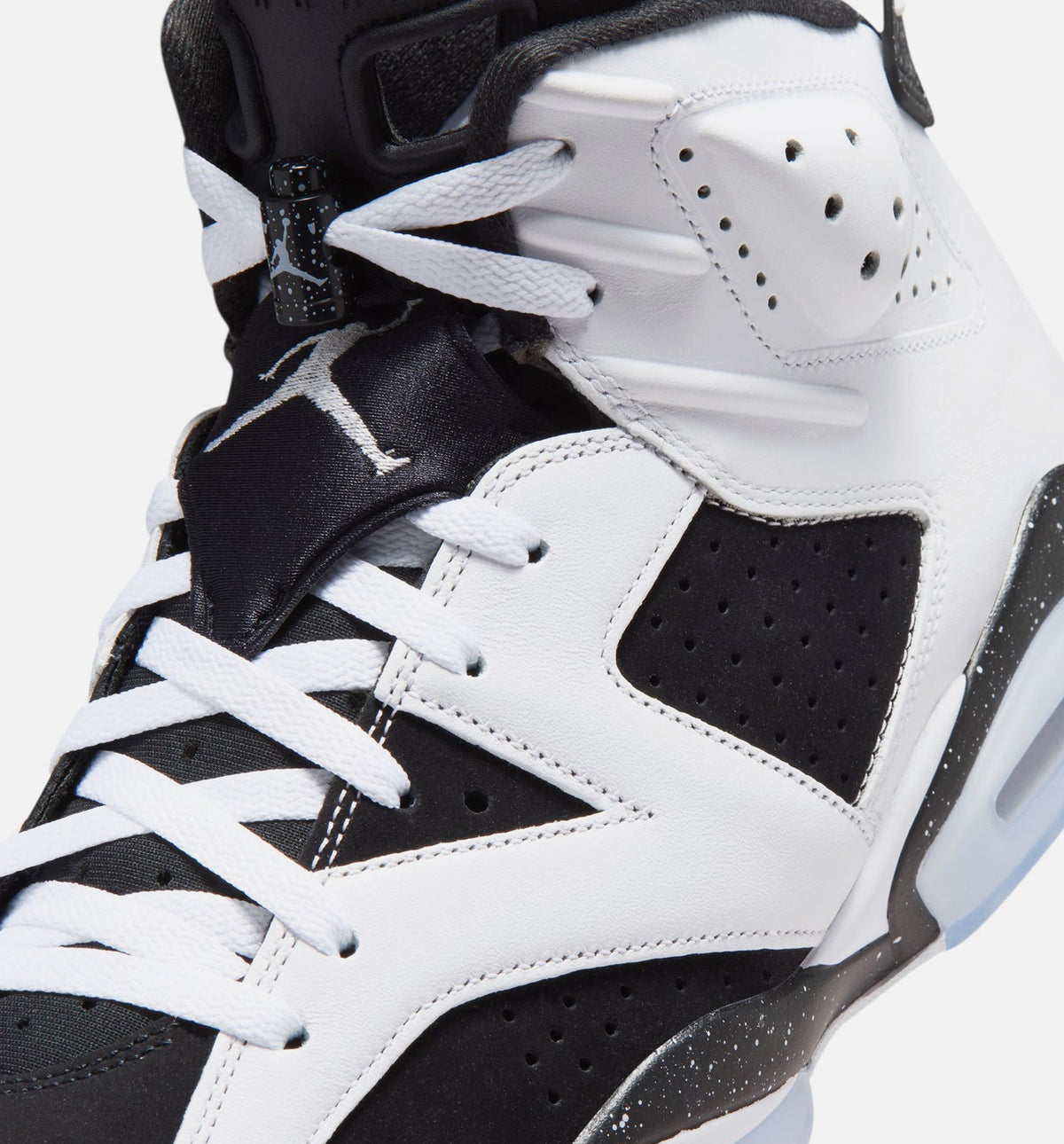 Air Jordan 6 Retro Black and White – Men's Lifestyle Sneaker (Black / White)