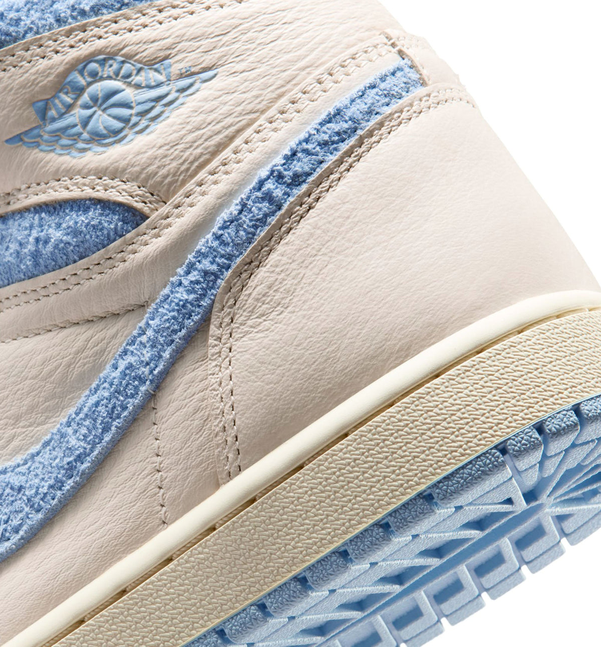 Air Jordan 1 Retro High OG – Women's Lifestyle Sneaker (Psychic Blue / Pale Ivory)