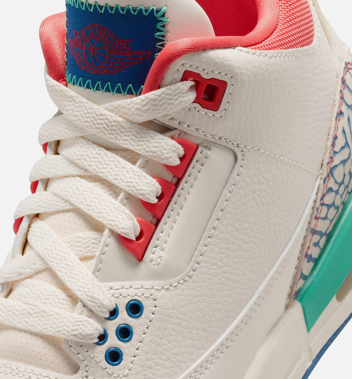Air Jordan 3 Retro Play Your Way – Grade School Lifestyle Sneaker (Chalk / Track Red / True Blue / Kinetic Green)