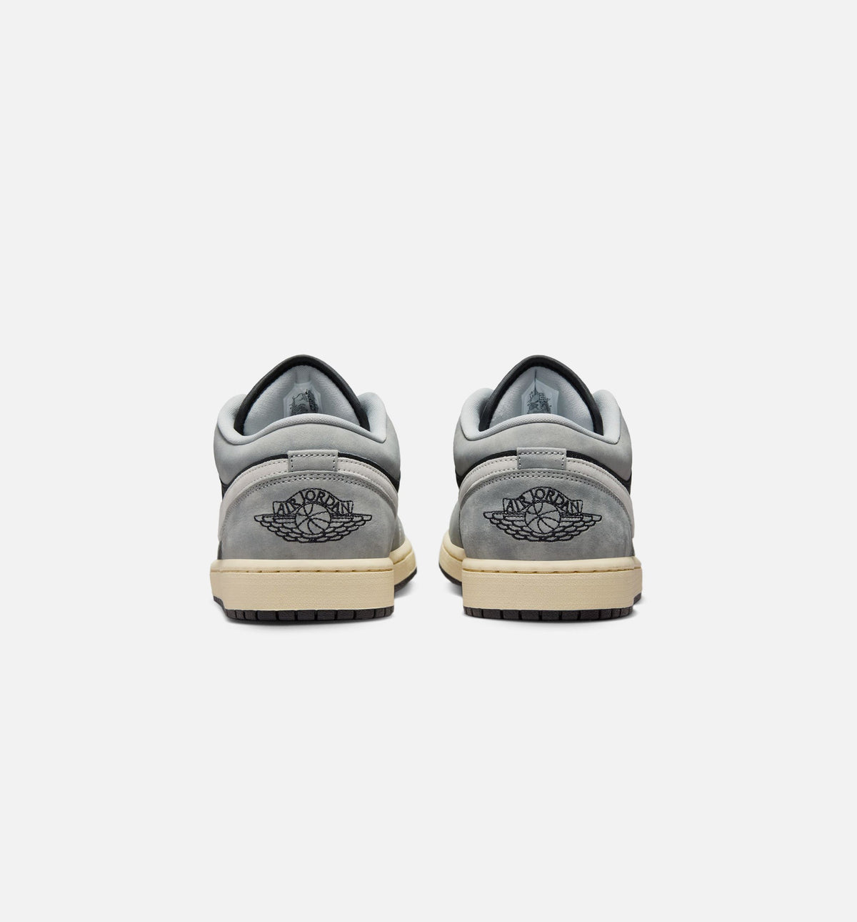 Air Jordan 1 Low SE – Men's Lifestyle Sneaker (Light Smoke Grey / Off Noir)