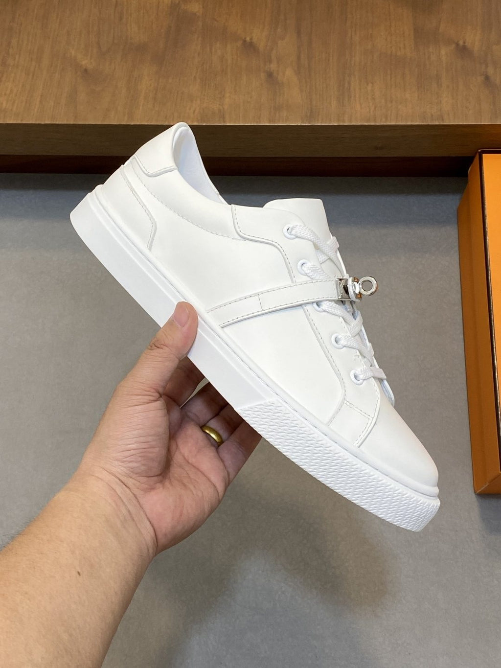 Hermes Men's Low-Top Lace-Up Sneakers